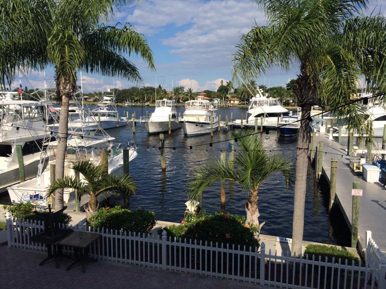 Pirate's Cove Resort&Marina - Stuart Esterno foto
